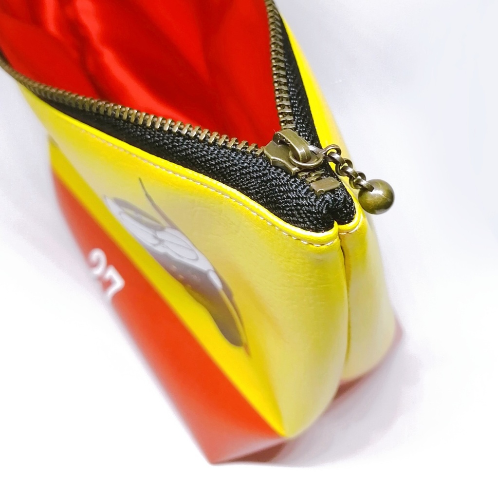 ゴールデンカムイ 第七師団 合皮三角ポーチ