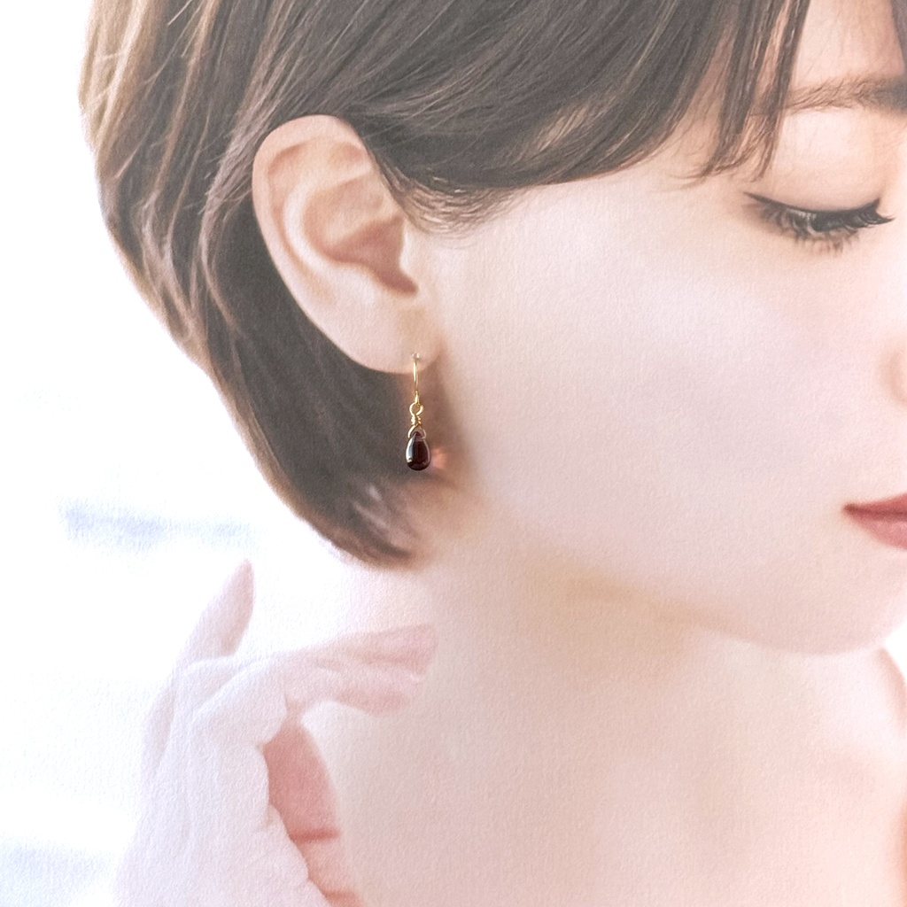 No.116 チェコビーズ 一粒ドロップフックピアス ワインレッド