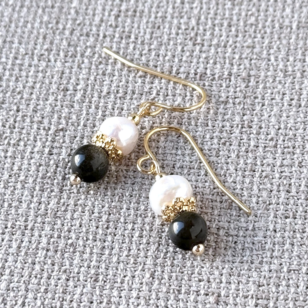 No.115  淡水真珠と天然石のシンプルピアス ブラック ゴールデンオブシディアン