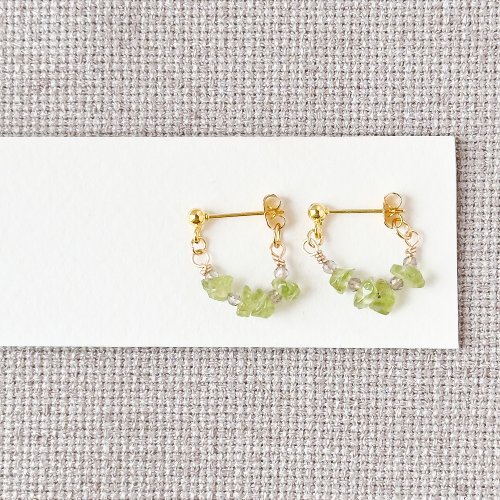 No.220 さざれ石のフープピアス ペリドット スモーキークオーツ