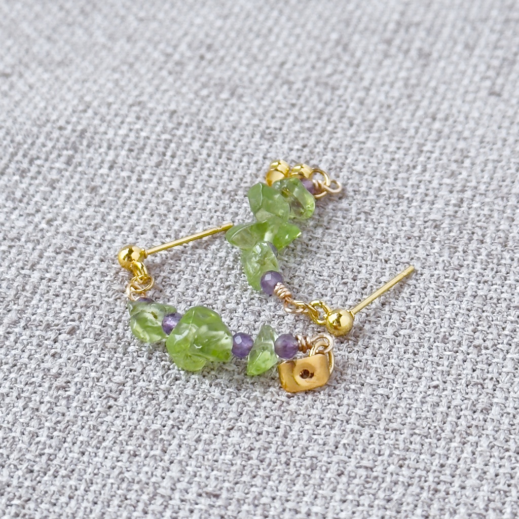 No.209 さざれ石の小粒なフープピアス ペリドット アメジストB