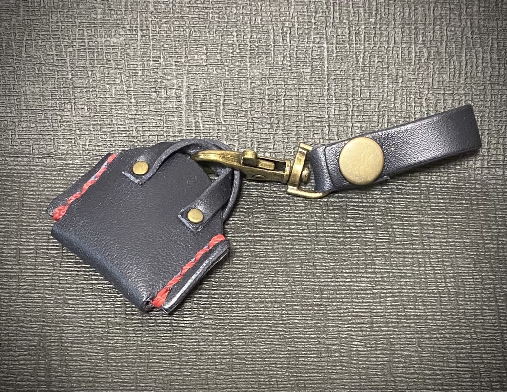 ミニチュアカバン　牛本革　黒、糸赤　SALE