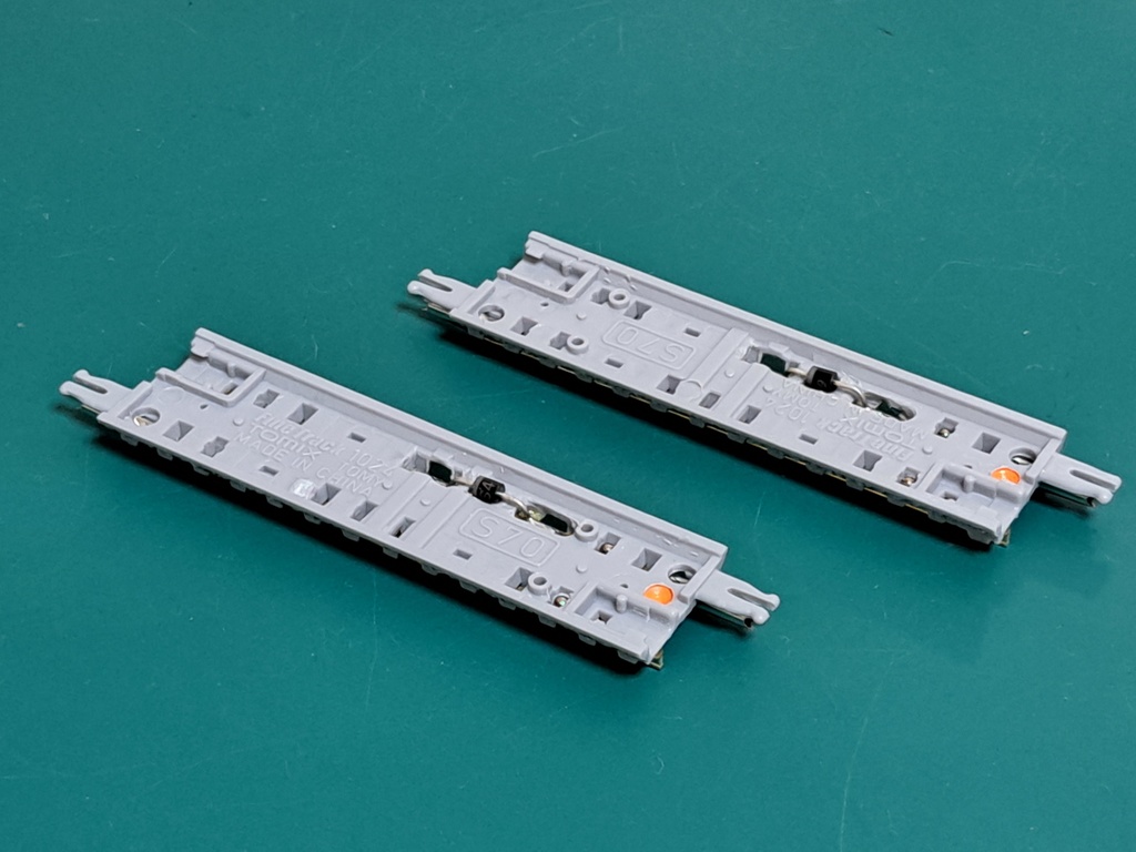 「ダイオード付きレール(TOMIX S70)」2本組 (「往復自動運転基板(ATD-01)」など用)