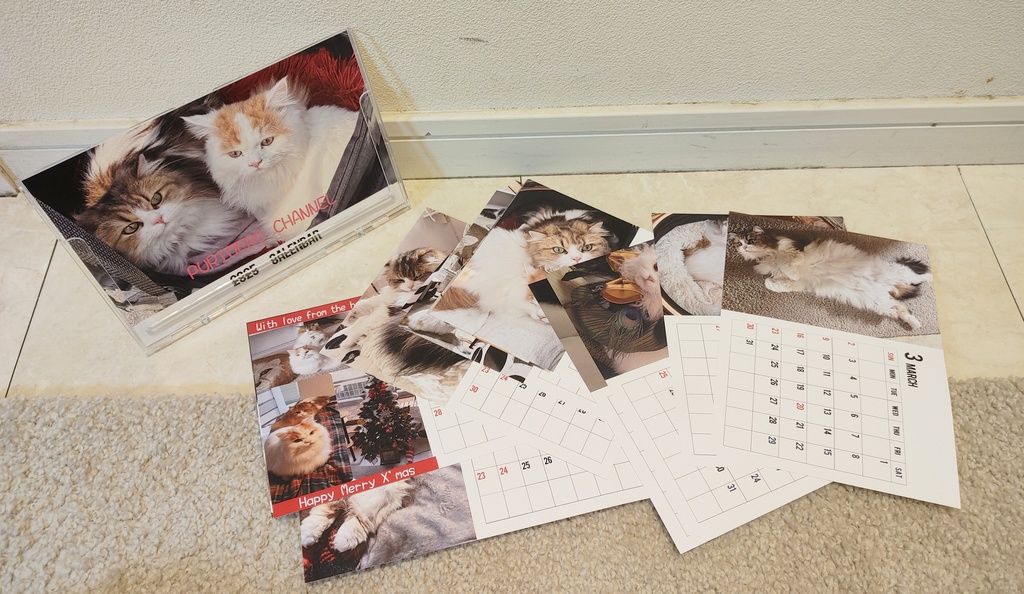 ぷりめろ卓上カレンダー2025'「癒しがいっぱい♥SPECIALカレンダー2025'」