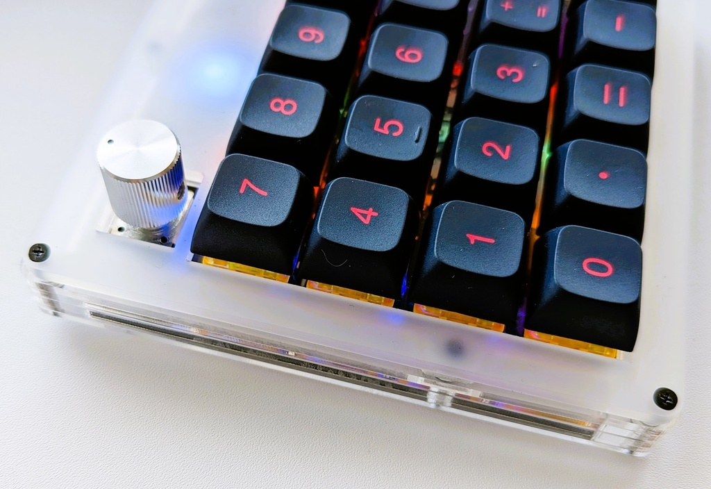 QC-E【自作キーボードキット】