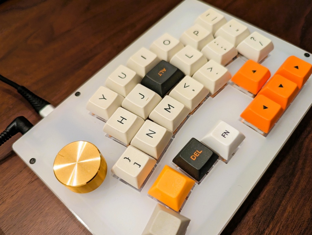 Sazanami Split 【自作キーボードキット】