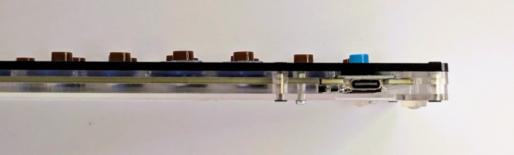 TRINITY-C+【自作キーボードキット】