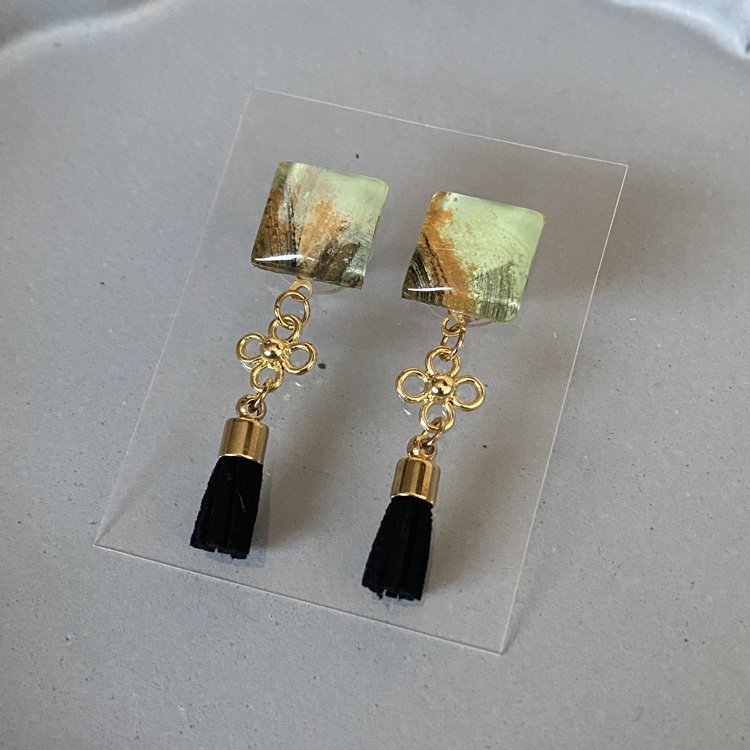 【7/12(水)22時販売】膝丸イメージピアス(スクエアタッセルver.)