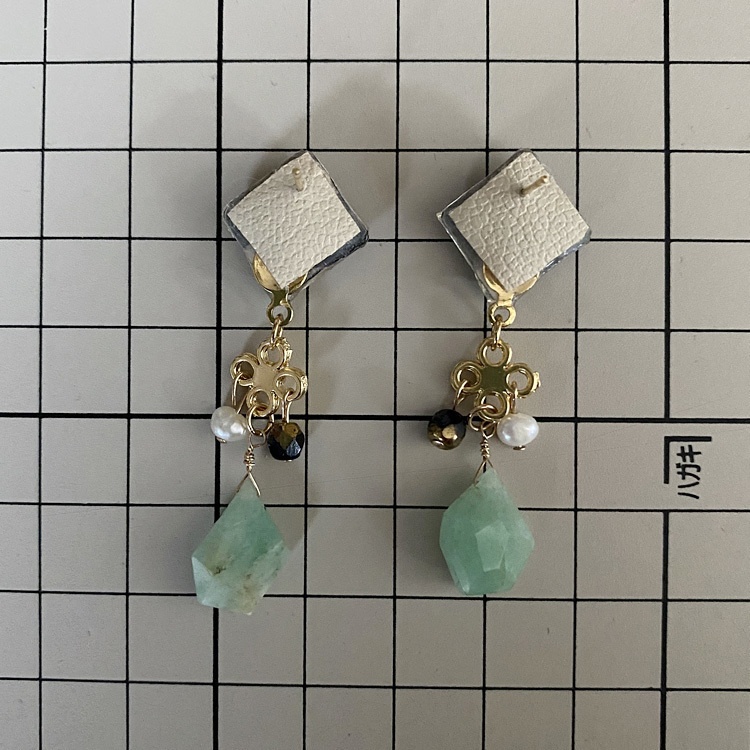 【7/12(水)22時販売】膝丸イメージピアス(KANI 竜胆紫月ver.)