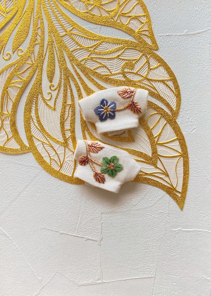 刺繍のお花Tシャツ