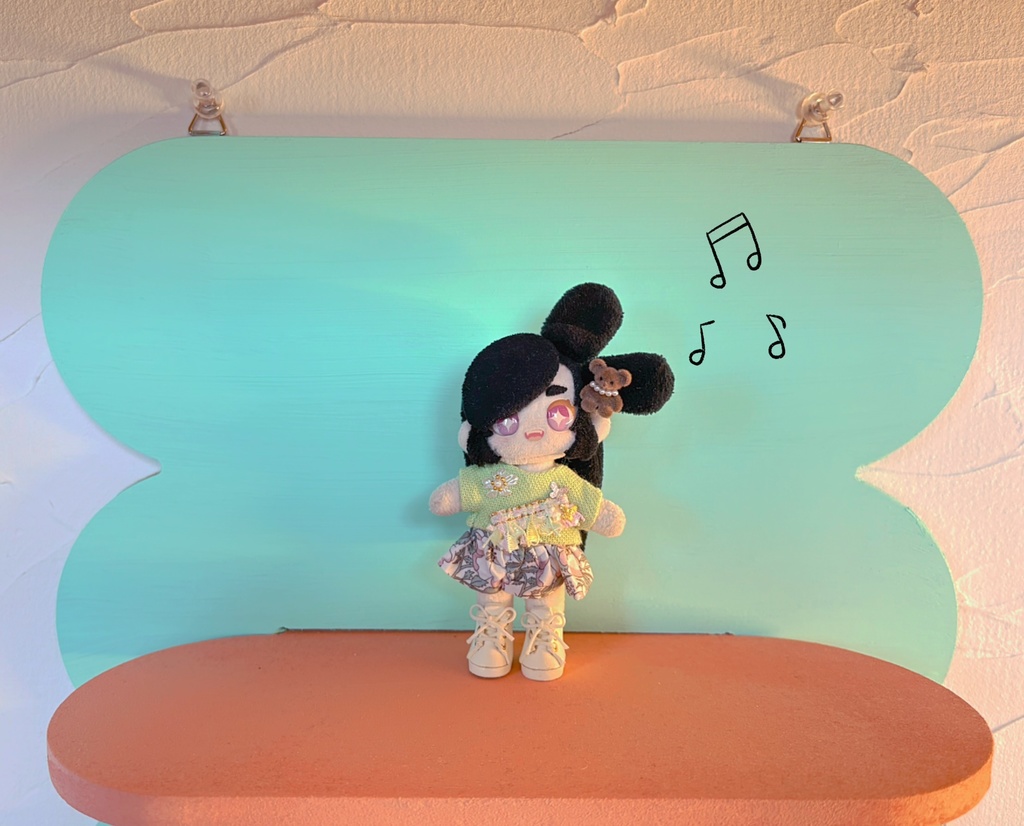 \ゲリラだよ/ 春の浮かれTシャツ