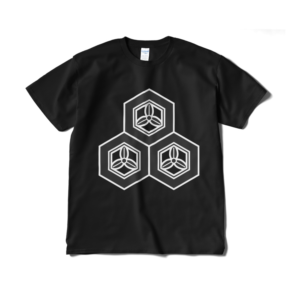 戦国武将 直江兼続 三つ盛亀甲に三つ葉 黒白Tシャツ