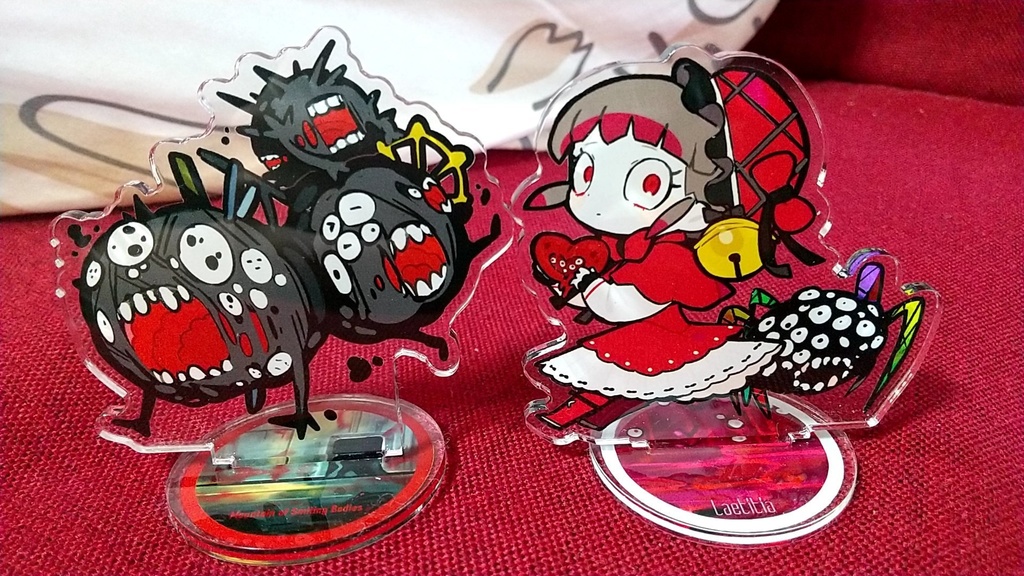 笑う死体の山 アクリルフィギュア