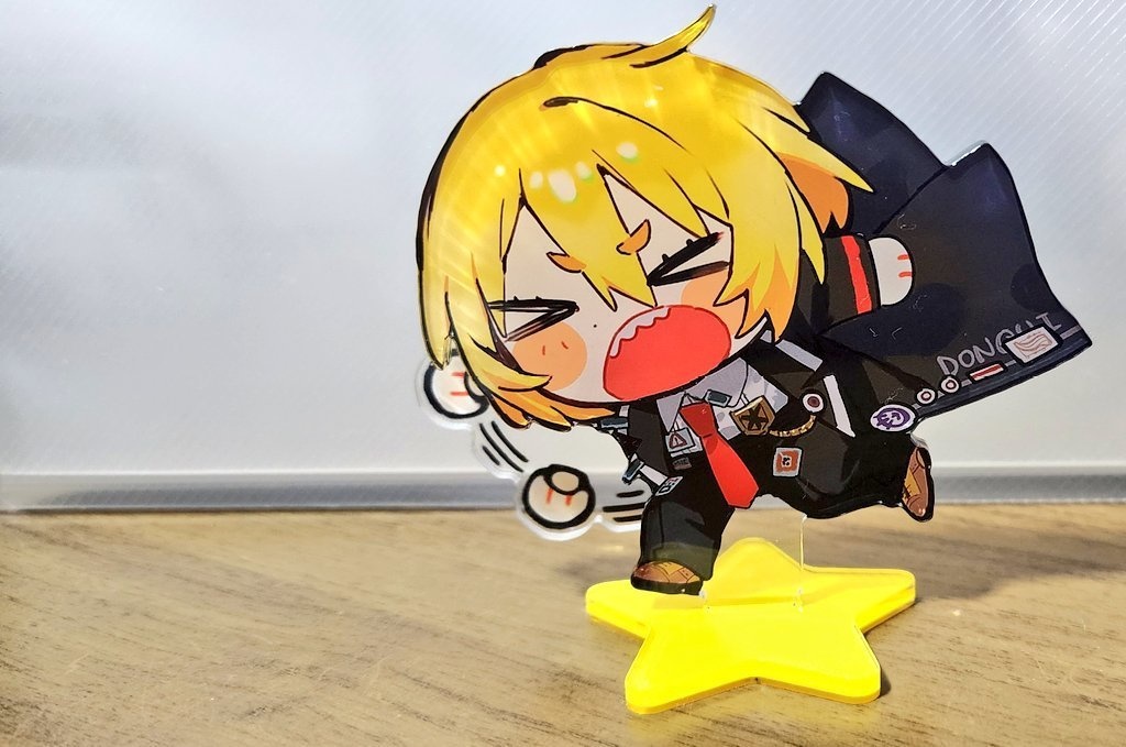 ドンキホーテのぐるぐるパンチアクスタ