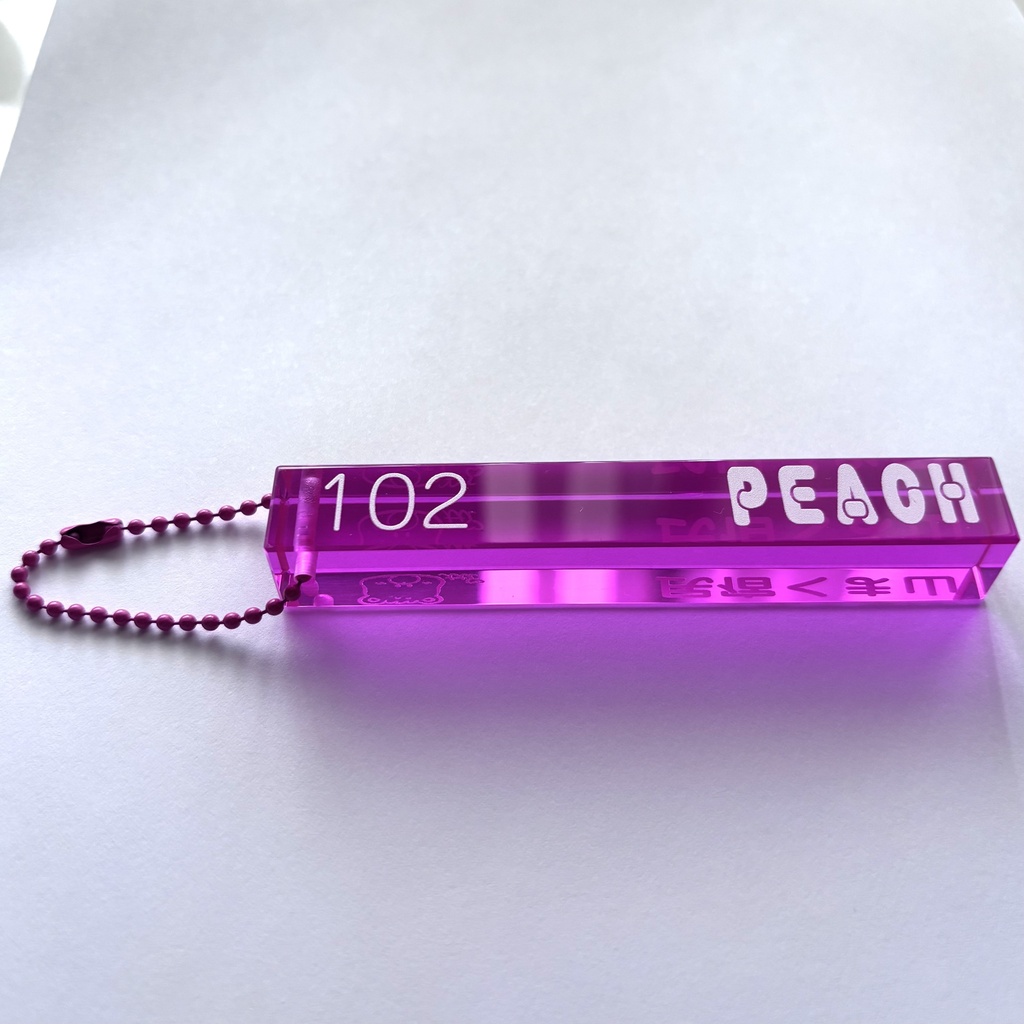 🩷民宿くま山・ホテルルームキーホルダー 102 PEACH🩷