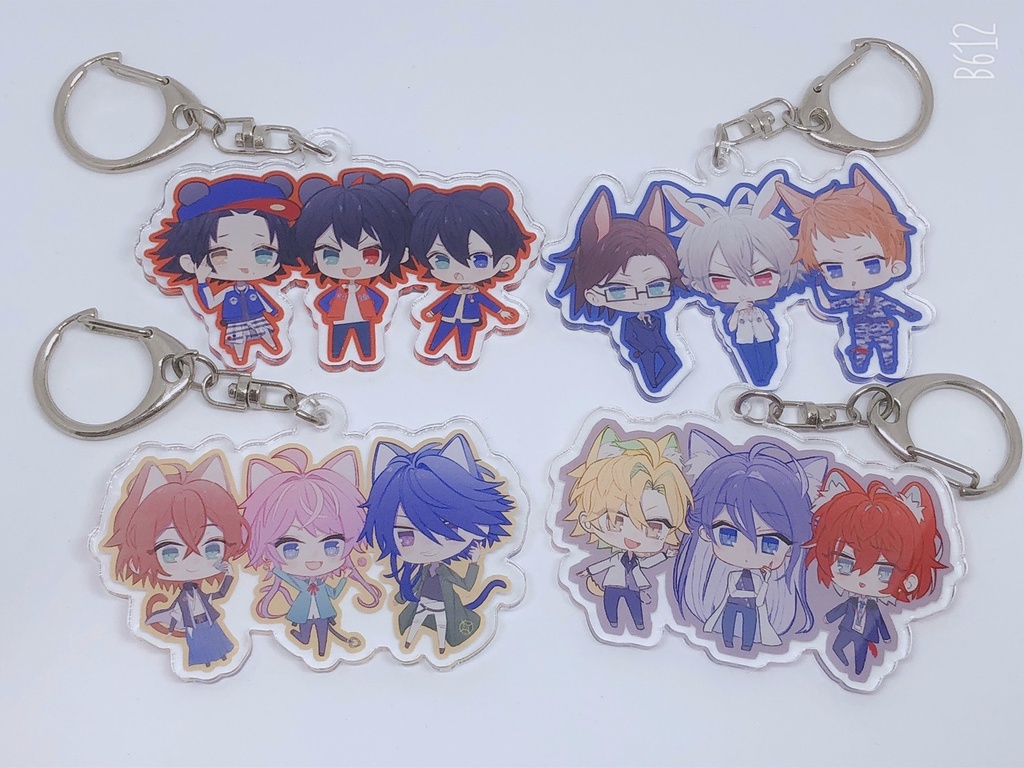 DIVISIONアクリルキーホルダー