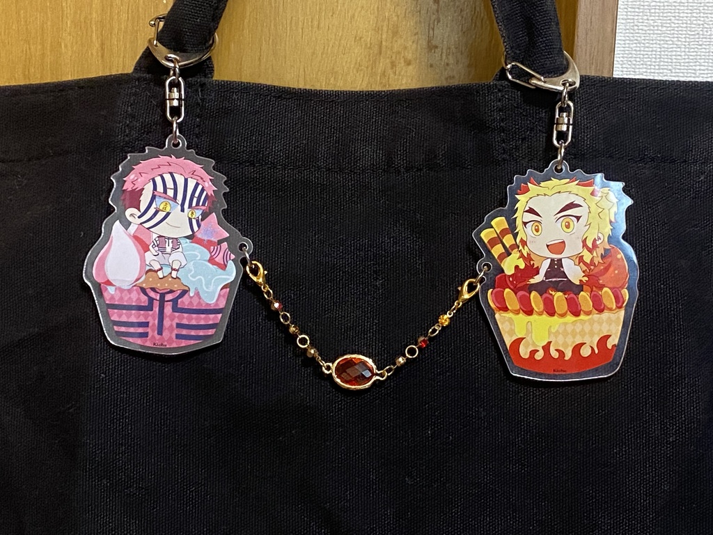 チャーム付アクリルキーホルダー