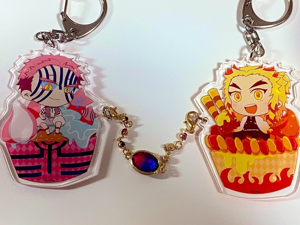 チャーム付アクリルキーホルダー