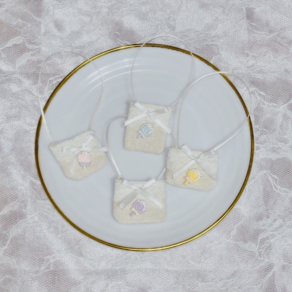 おでかけポシェット