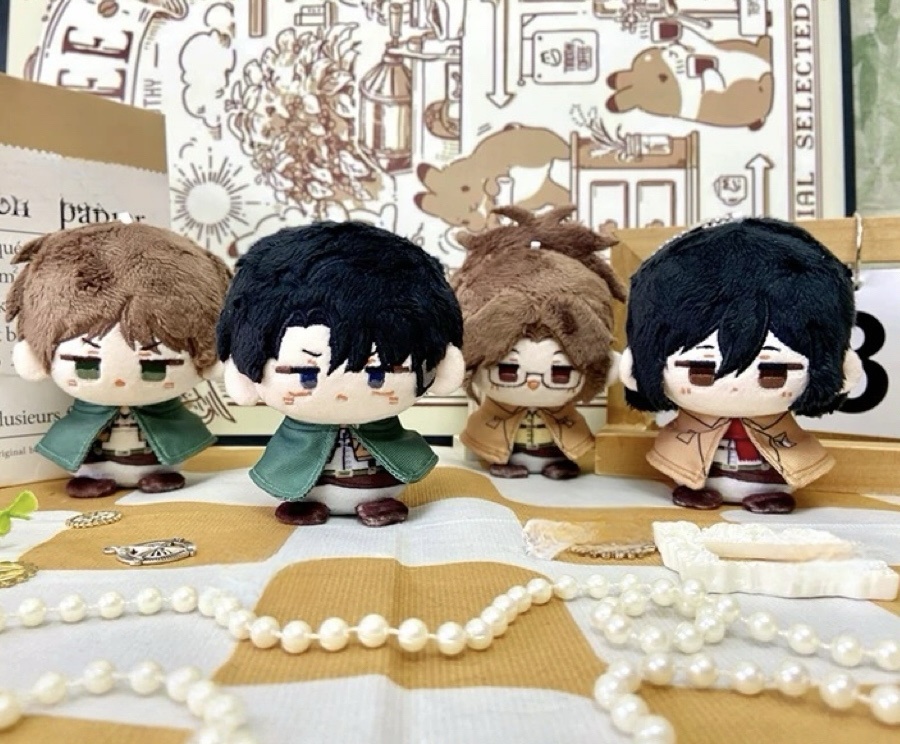 進撃の巨人　ぬいぐるみ　エレン・イェーガー　ミカサ・アッカーマン　ハンジ・ゾエ　リヴァイ・アッカーマン　12cm