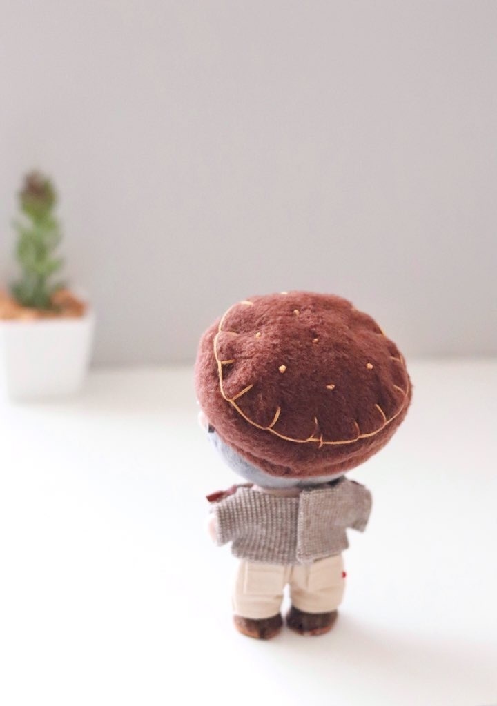 ビスケット刺繍ベレー