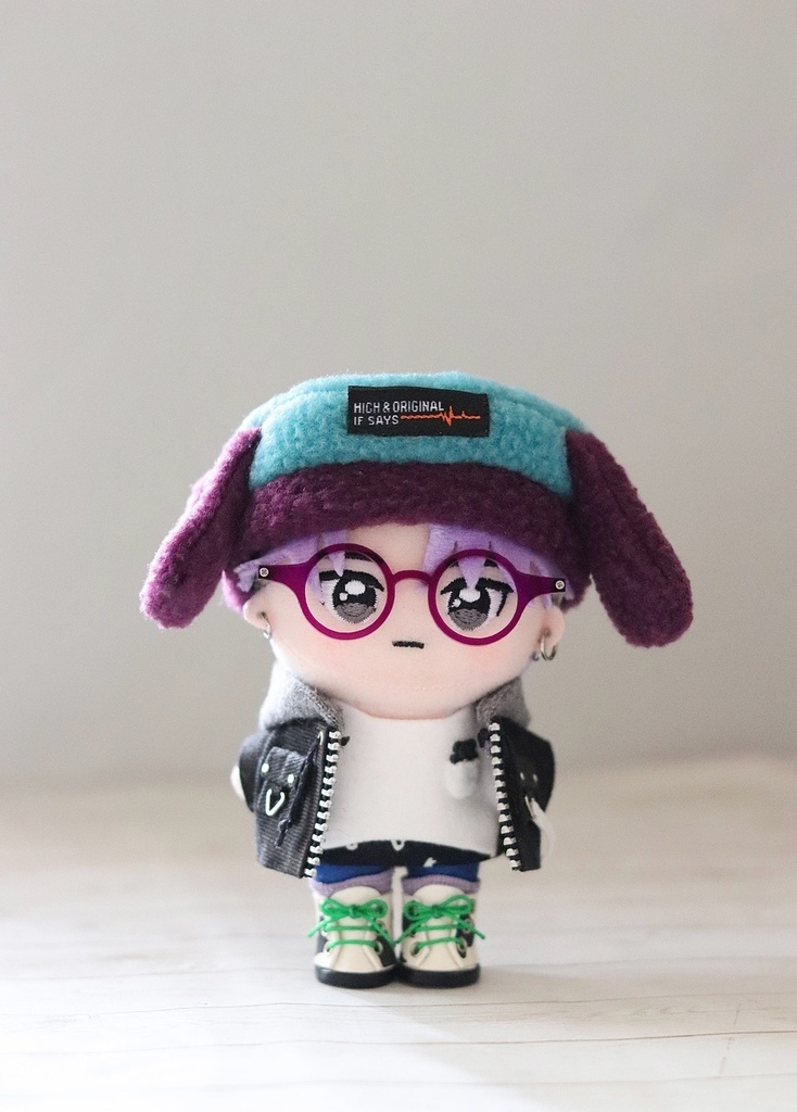 ロゴタグたれ耳わんこ