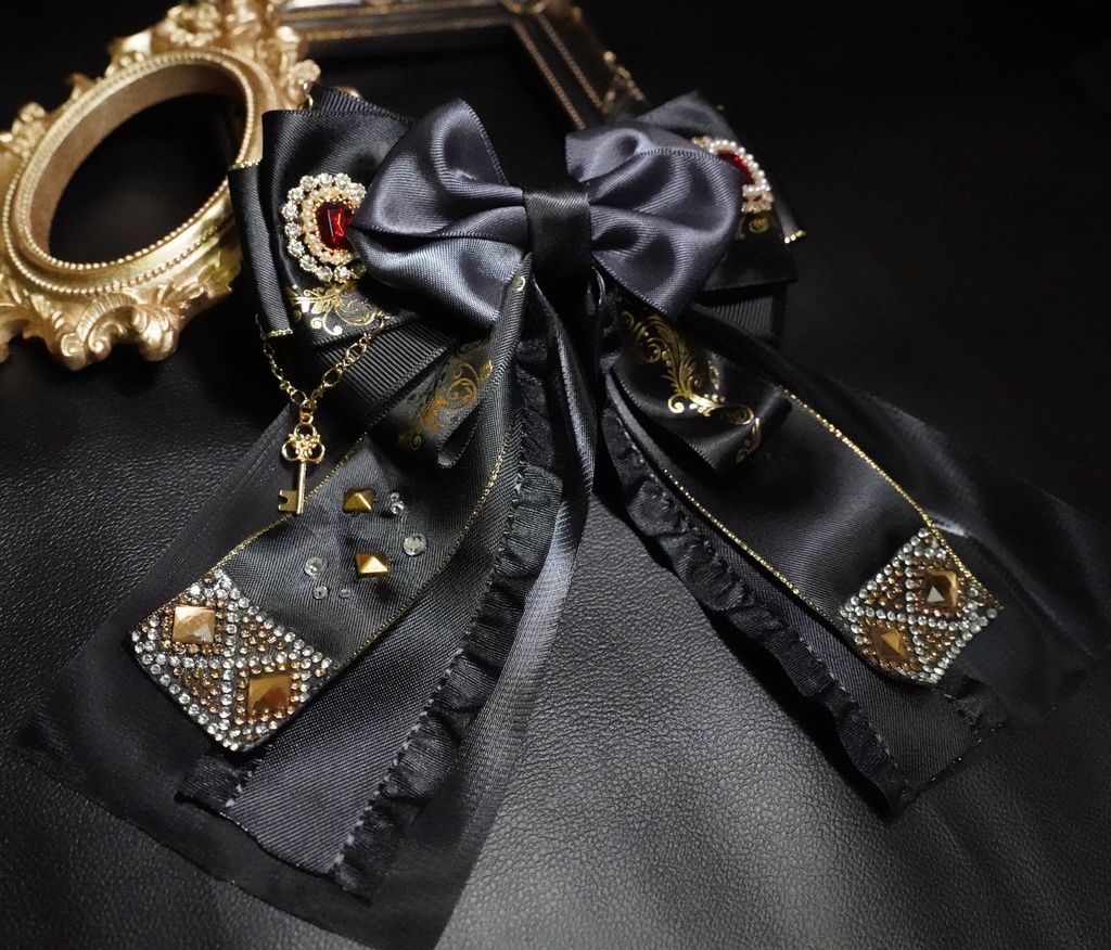 ツイステ ブレイジングジュエル リボン バレッタ