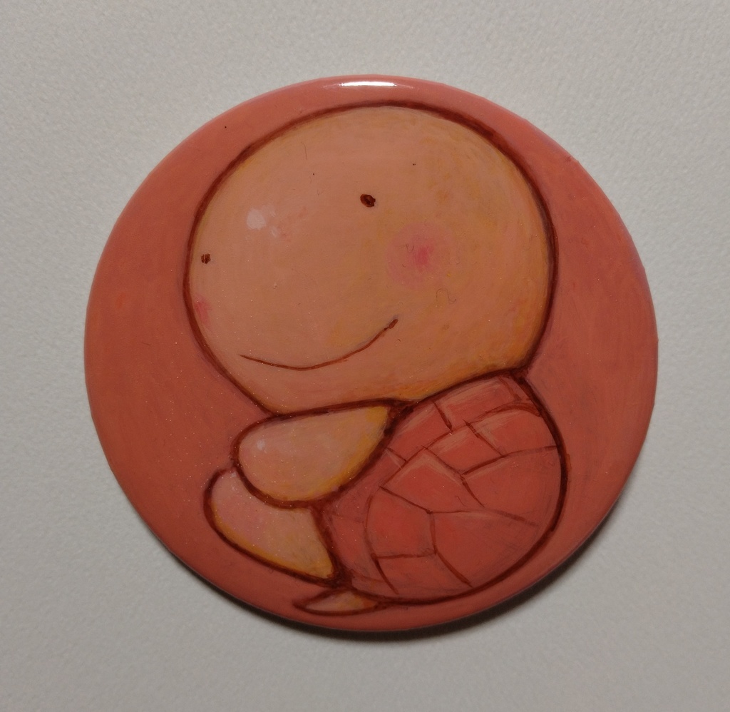 手描き缶バッジ　1　かめ　ピンク