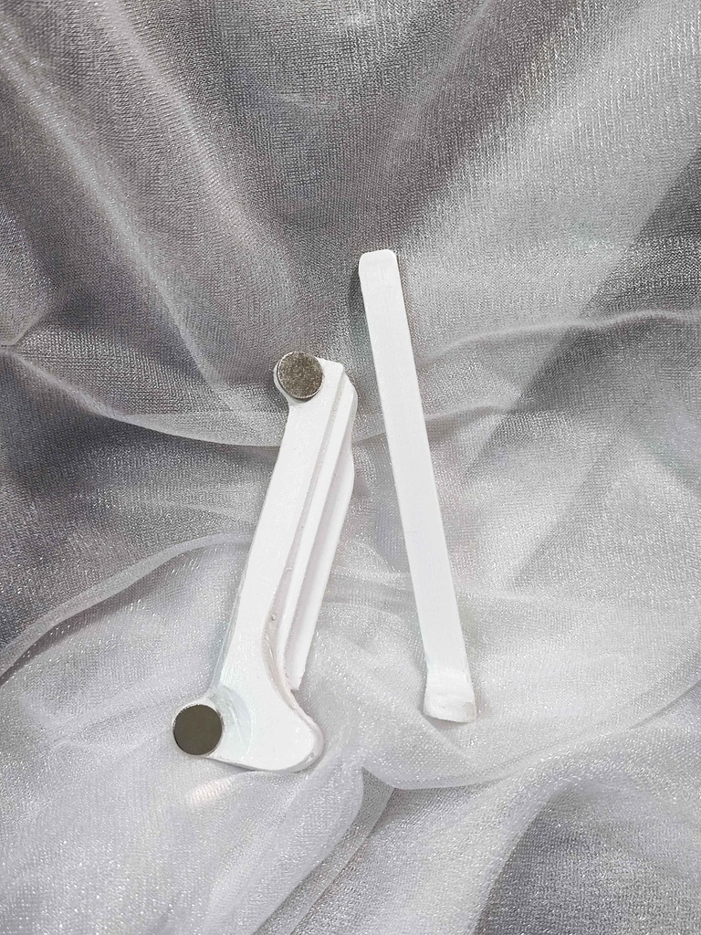 短歌のアクリルパネル【もし口が裂けてもあたし綺麗って思えるようにきらめき抱いて】