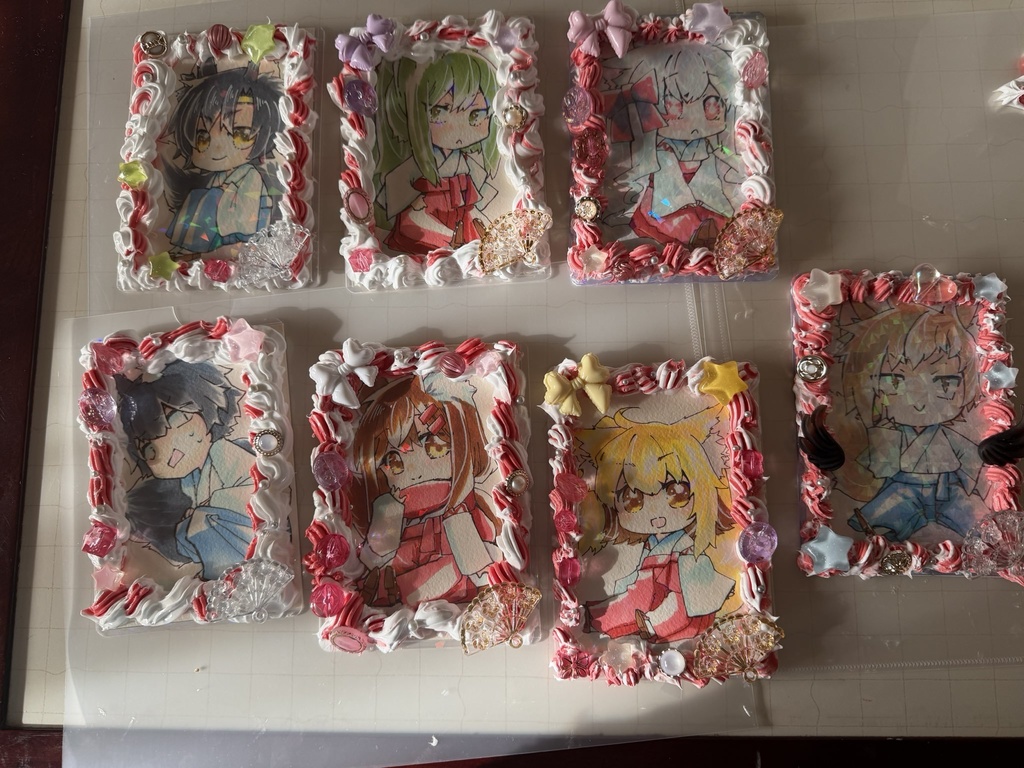 ホイップ額 きつねたち