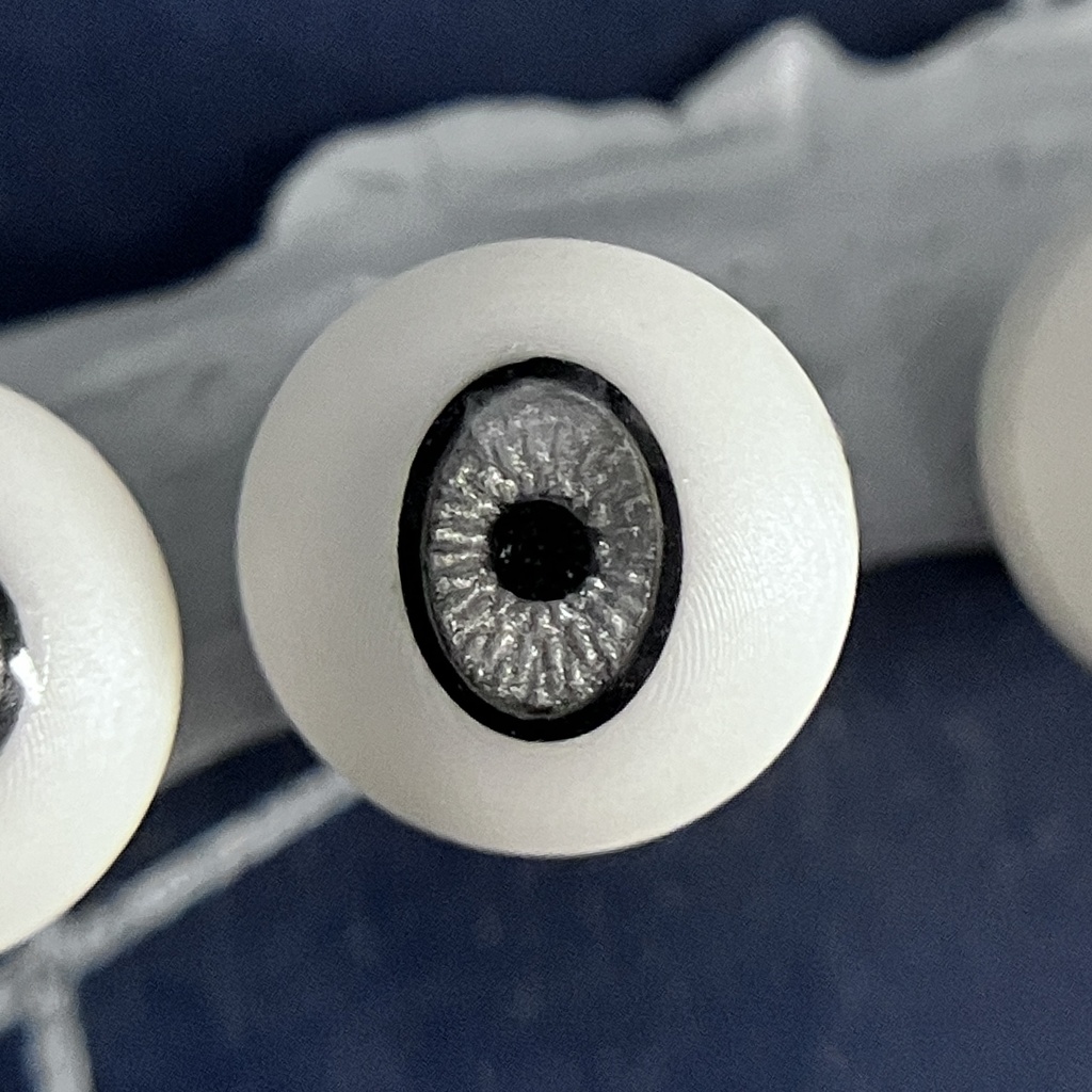 ドールアイキット 瞳孔: 円、スリット 虹彩: 円、楕円