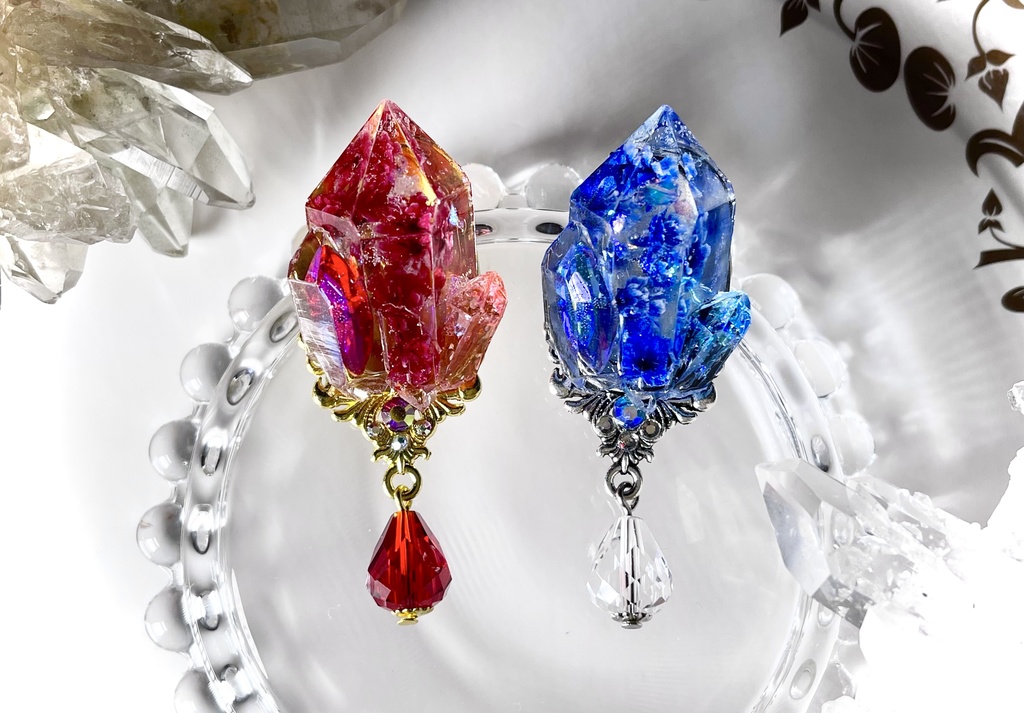 花入り鉱石🥀💠ピンブローチ