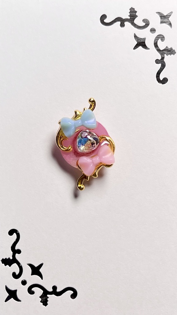 【推しの目】ストラップ付きチャーム