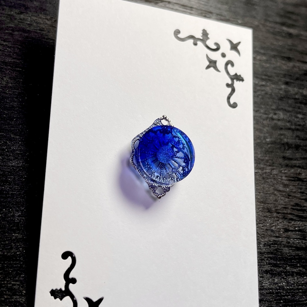 【推しの目】ストラップ付きチャーム