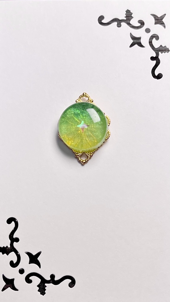 【推しの目】ストラップ付きチャーム