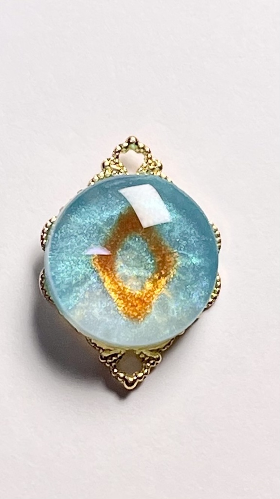 【推しの目】ストラップ付きチャーム