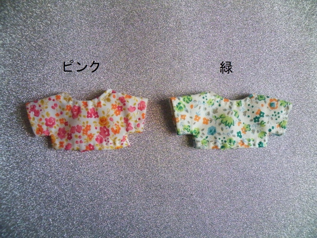 花柄シャツ