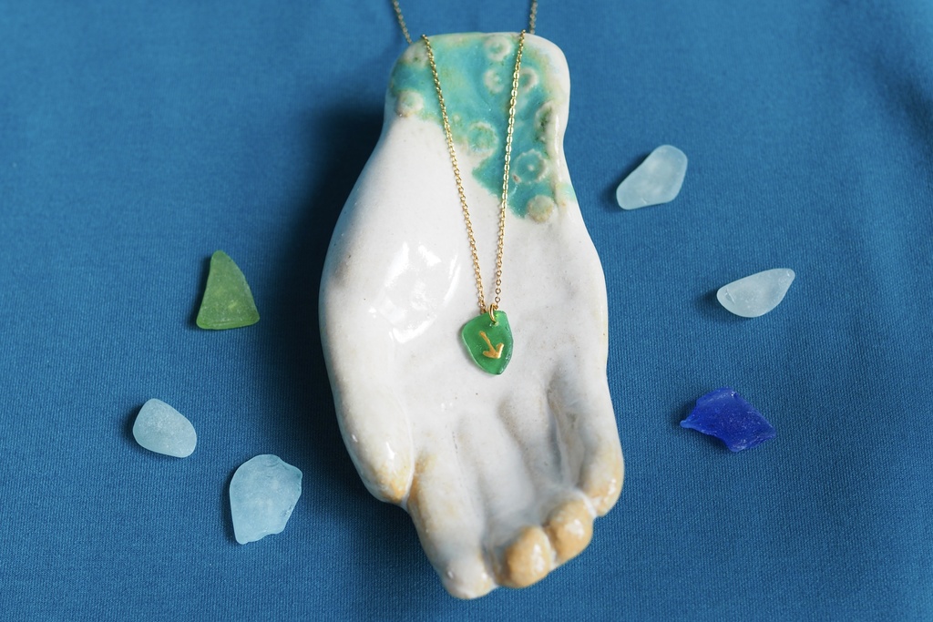 シーグラスネックレス(マンタ)G-9