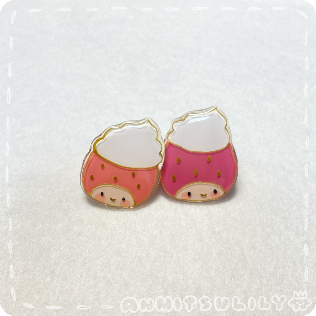 【一点物アイテム】ホイップいちごちゃんのピンブローチ（全2種）