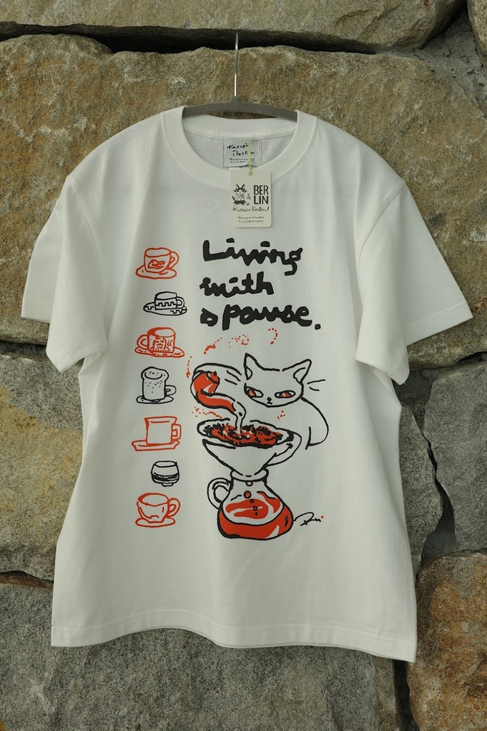 Tシャツ -  Living with a pause.