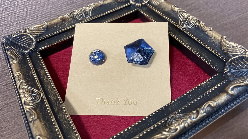 Roselia ピアス(イヤリングも可能)