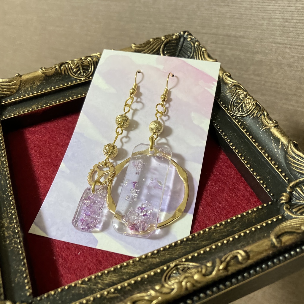 Roselia ピアス(イヤリングも可能)