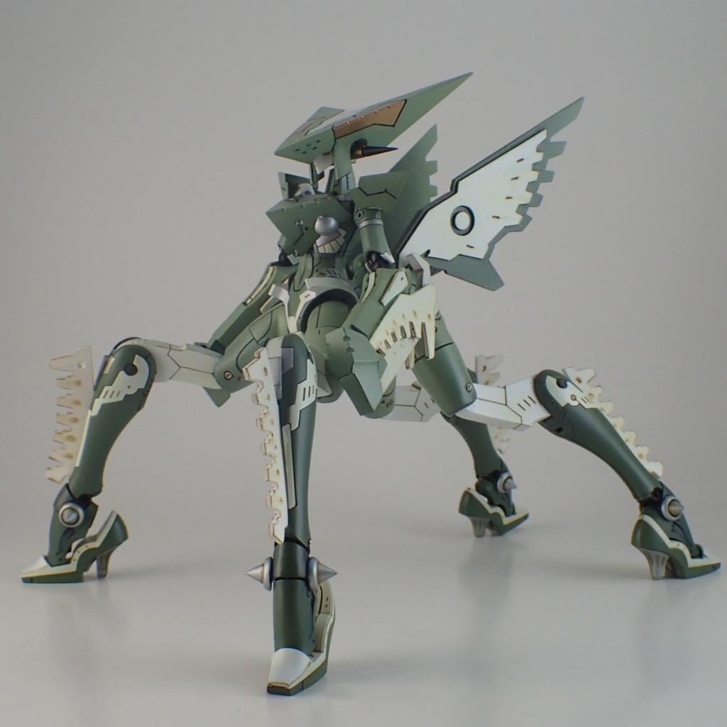 ■機動動姫MoMo　マンティシア（カマキリ型・カスタム機）