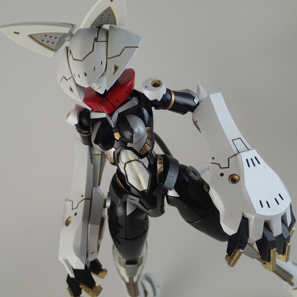 ■機動動姫MoMo　ミギャ（ネコ型・カスタム機）