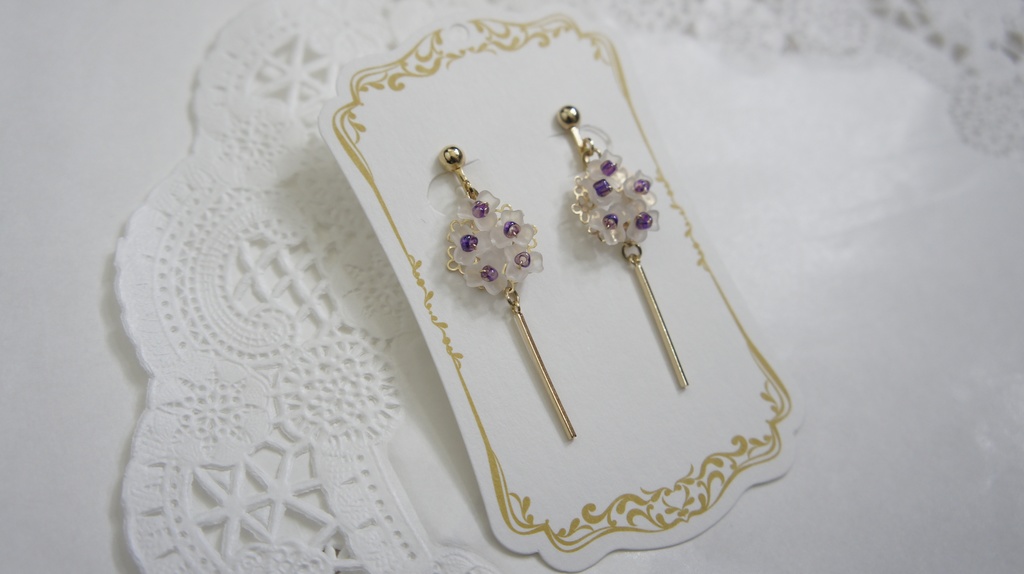 ルイス花言葉モチーフピアス/イヤリング