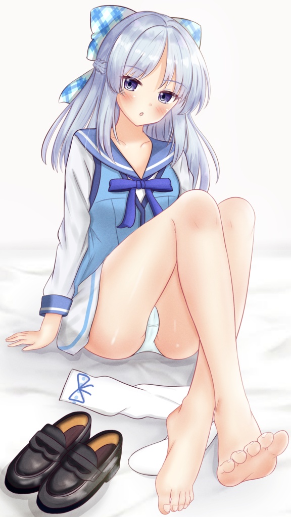 小仏凪 アクリルスタンド 裸足