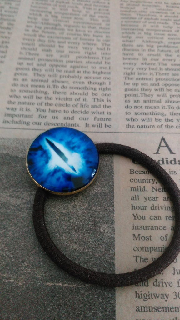 【暗闇で光る!】ドラゴンの目のヘアゴム