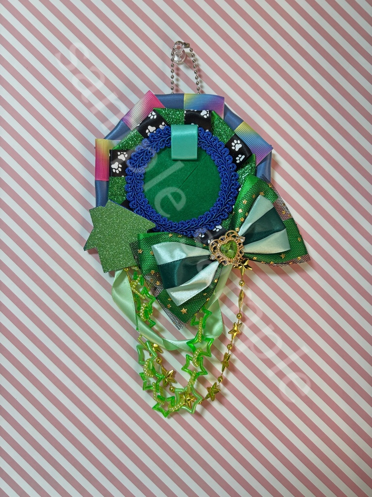 カリスマ 本橋依央利イメージ 76ミリ缶バッジ対応 ロゼット