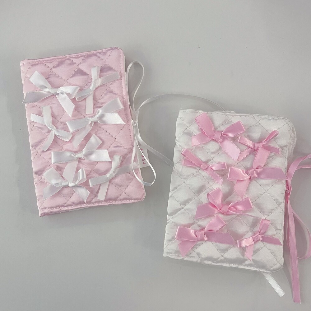 リボン過多少女 パスポートケース