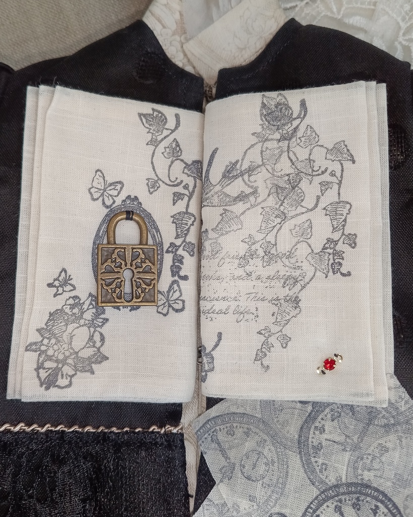 まだみぬ物語を求め彷徨う蒐集家(50cm・60cmドール用)